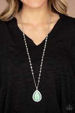 Load image into Gallery viewer, Fashion Flaunt - Green
